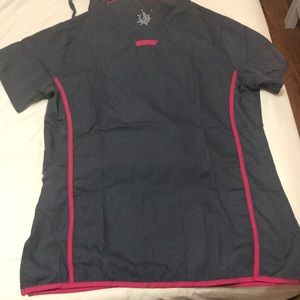 Scrubs size XS. Set of three tops and two bottoms